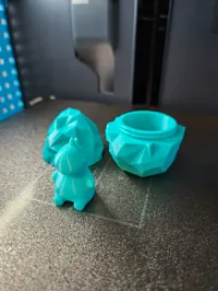 Œuf de dinosaure avec bébé dino — photo 8