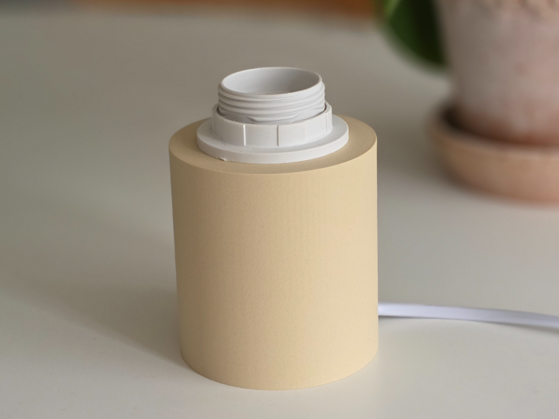 Lamp Base / Lamp Holder – Scalable Socket