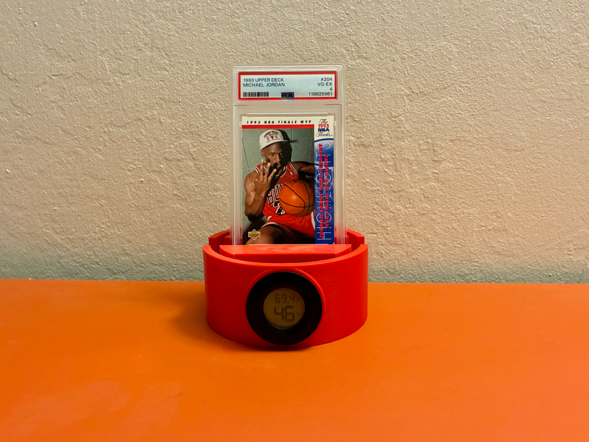 Card Display Stand with Thermometer Hygrometer