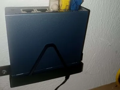 TPLink 5 Port Switch WallMount / SG705 SG105