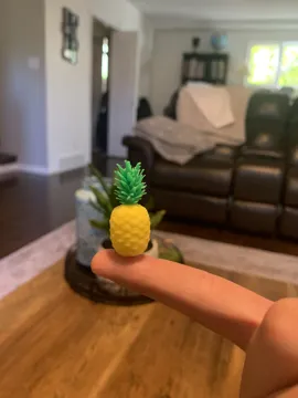 Escenografía en miniatura: Mini Pineapple — vista de referencia 3