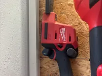 Support mural pour taille-haies Milwaukee M12 — photo 2