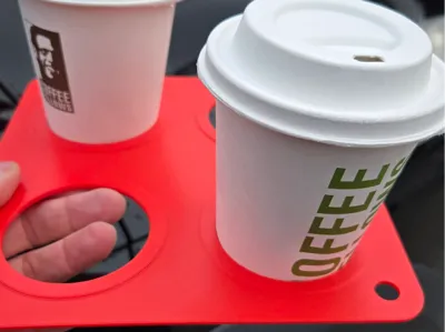 Coffee-to-go Cup Carrier / Drink Holder