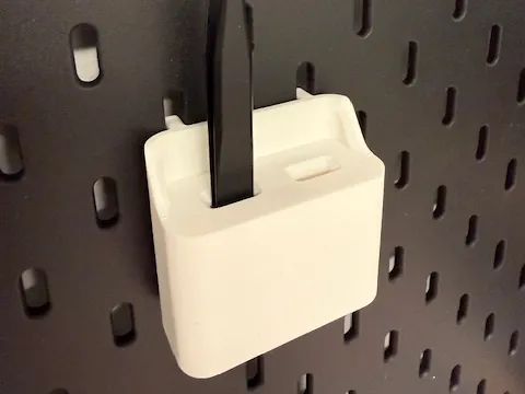 Tweezer holder for IKEA Skadis pegboard