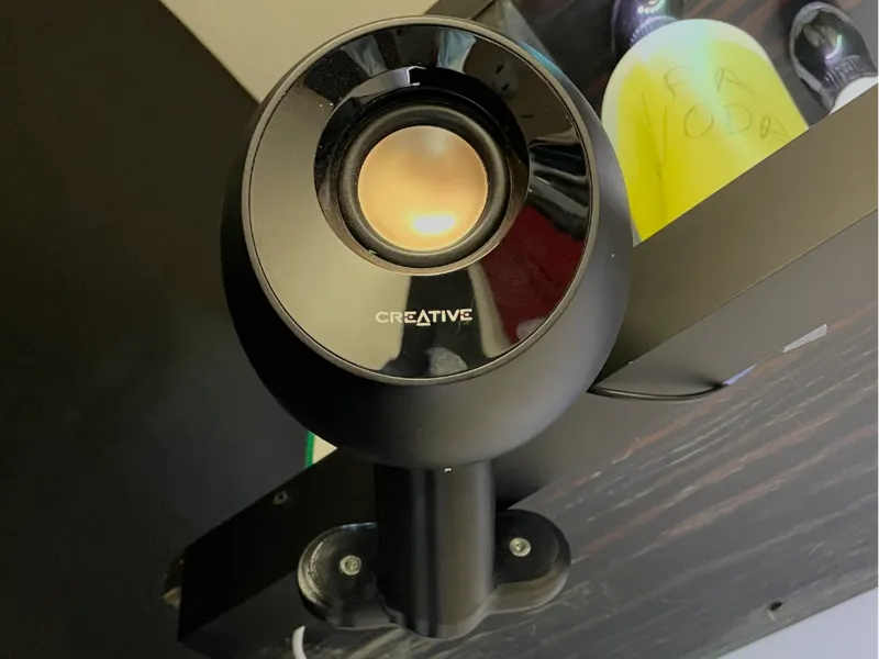 Creative Pebble Speaker Mount