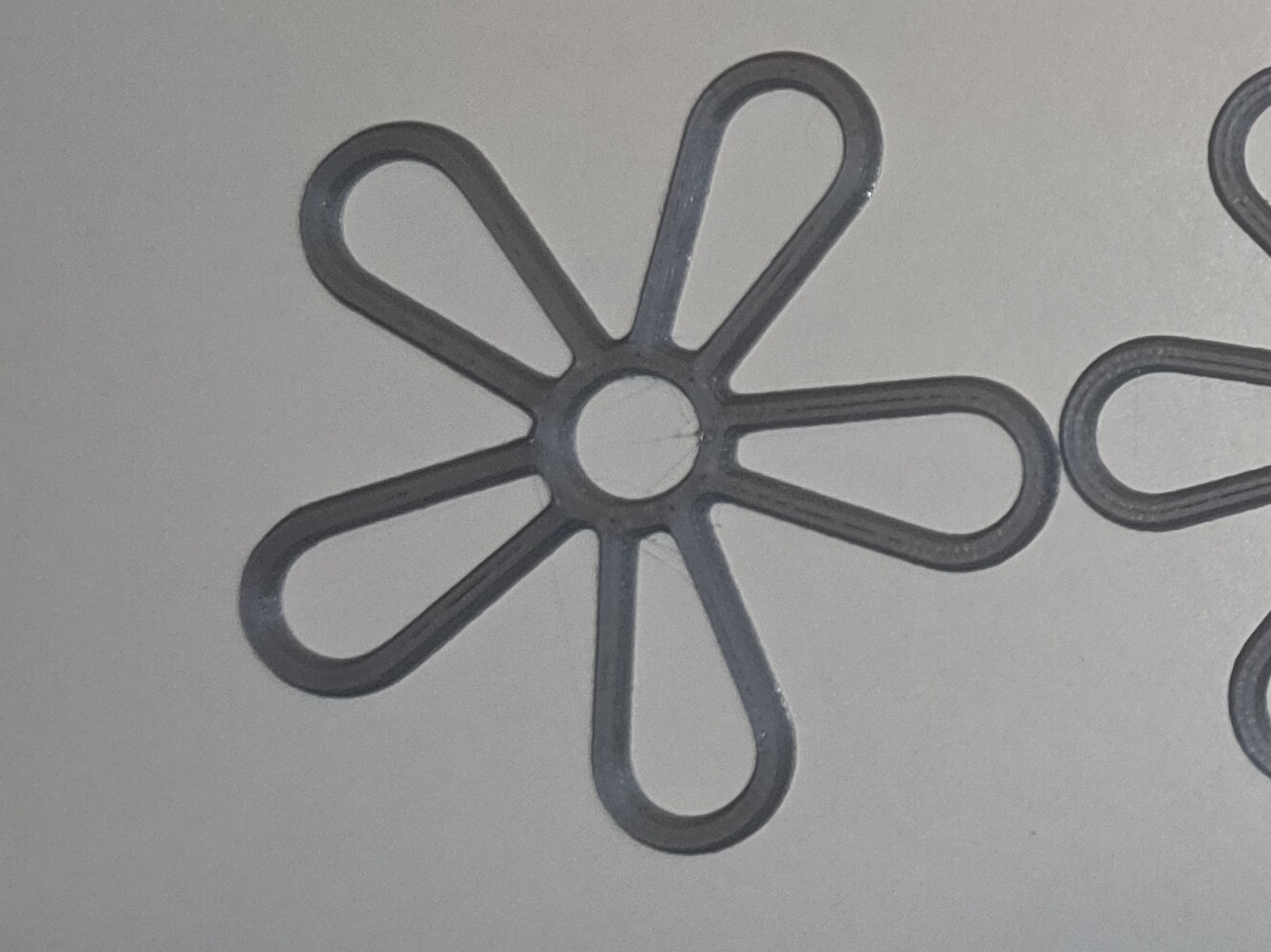 Filled with 5 petals flowers