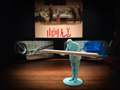 Figurine Pen Holder
