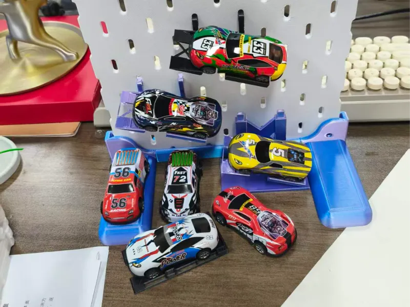 适配宜家洞洞板斜放1：64小车展示架