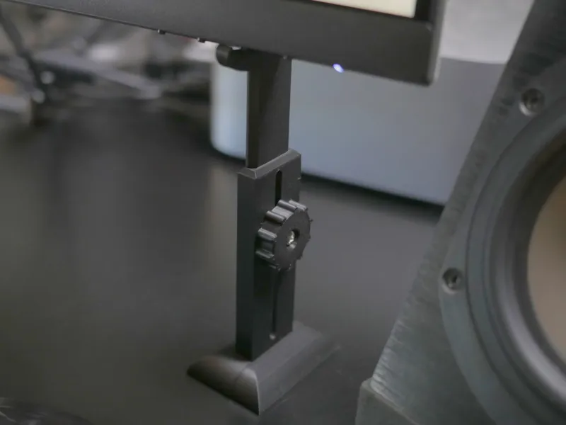 Monitor Wobble Reducer