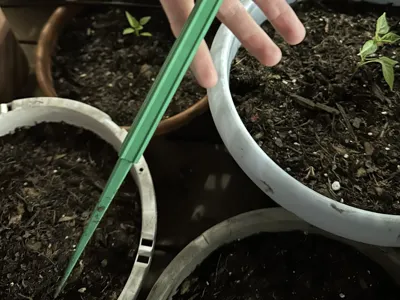 Irrigation stake extender 