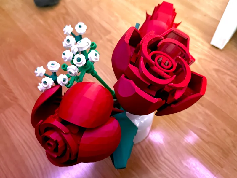 Bouquet of Roses Brick Model - 1x and 2x Scale