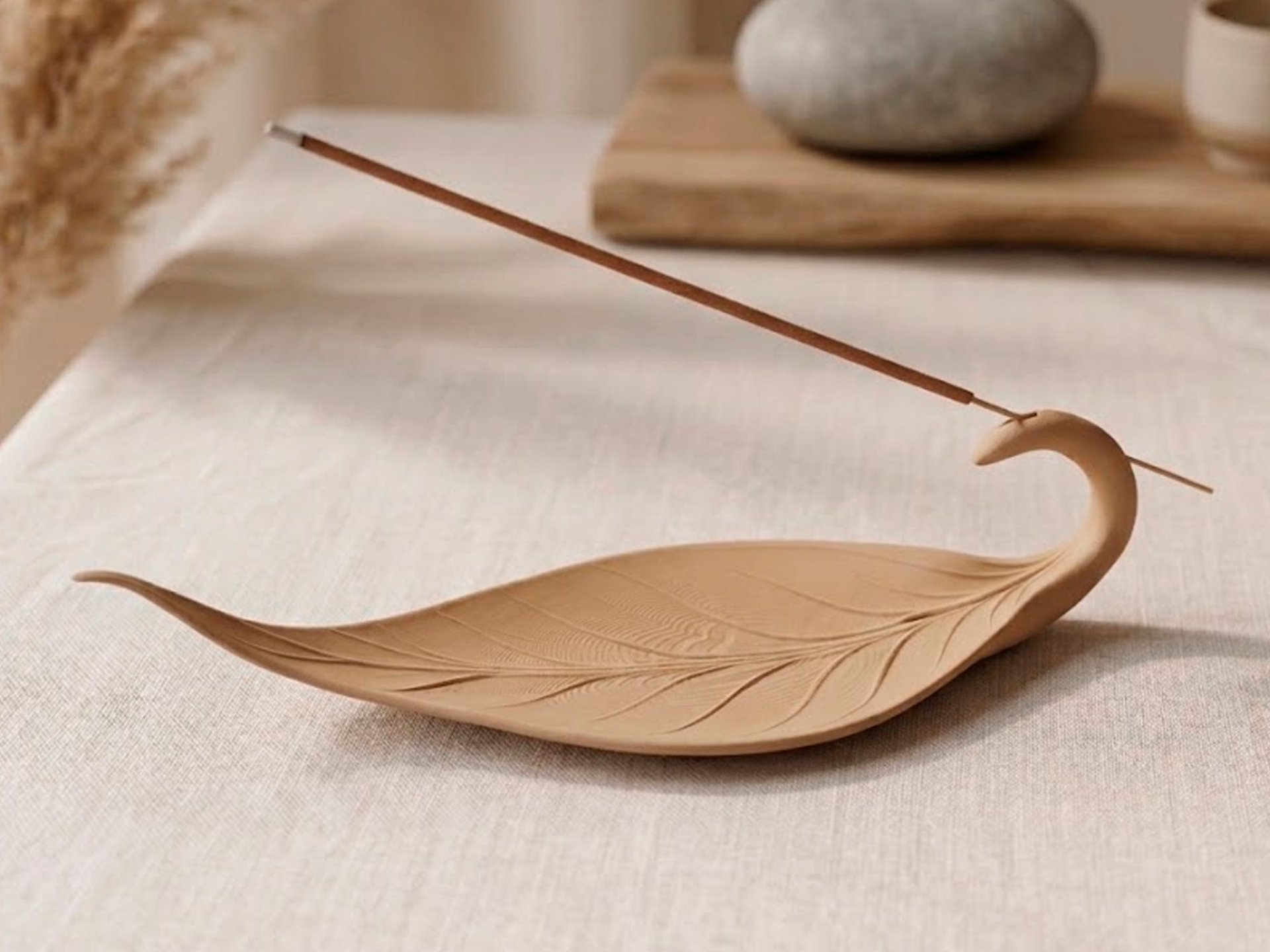 Elegant Organic Leaf Incense Holder - 1