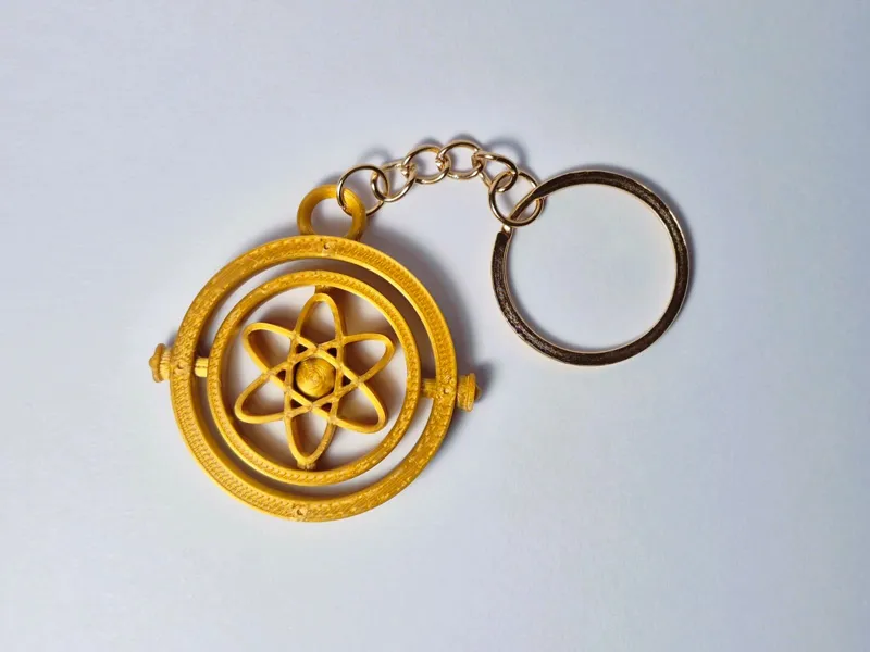 Articulated keychain Atom