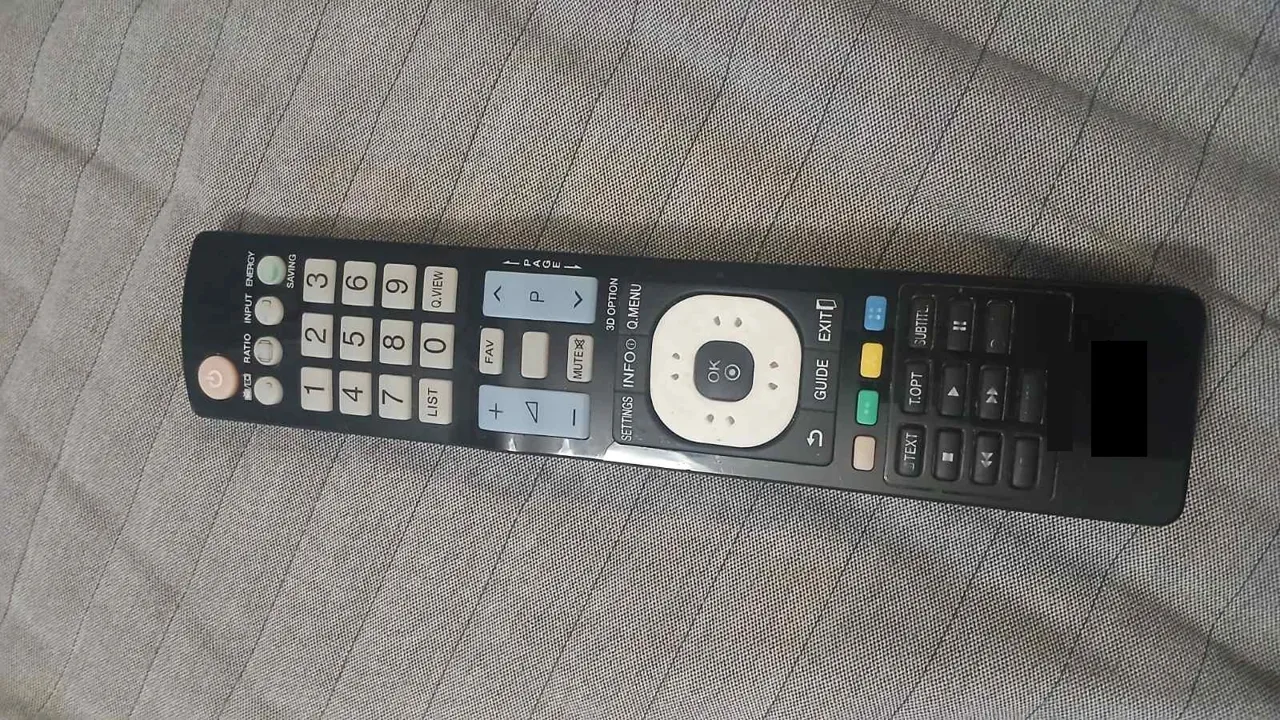 (LG) Remote control buttons replacement view 2