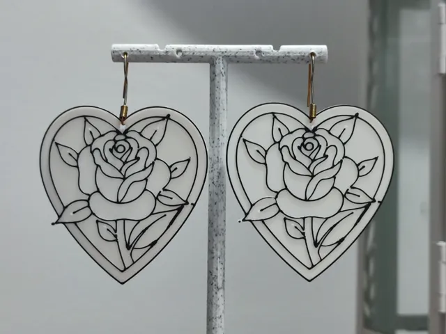 Aretes Corazón de Rosa Eterna