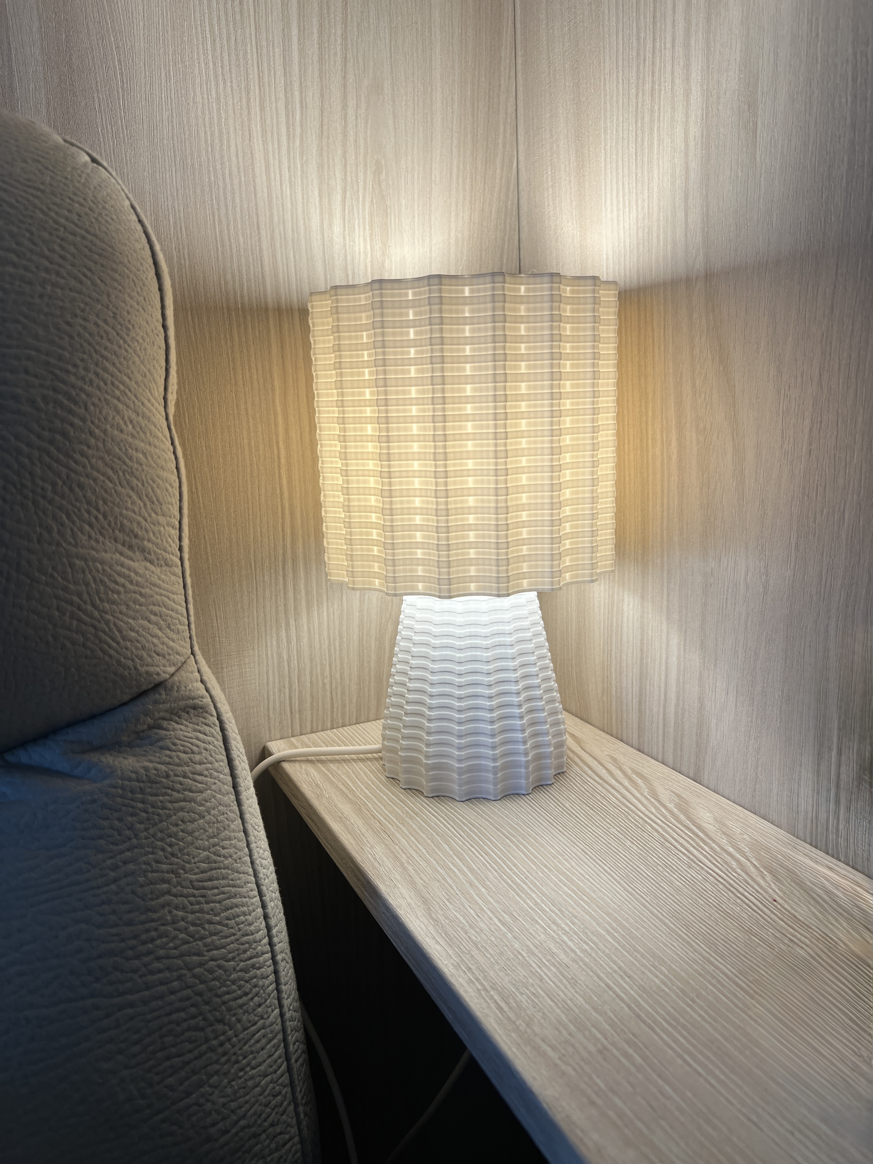 Miniatura 2 do modelo 3D Table Lamps - E14 / E26 / E27