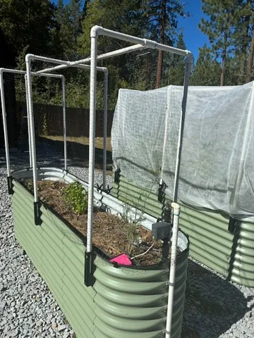 Soporte: Vego Garden Raised Bed 3/4″ PVC Enclosure Mounts — vista de referencia 3