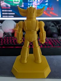 Goldorak — figurine robot géant — photo 3