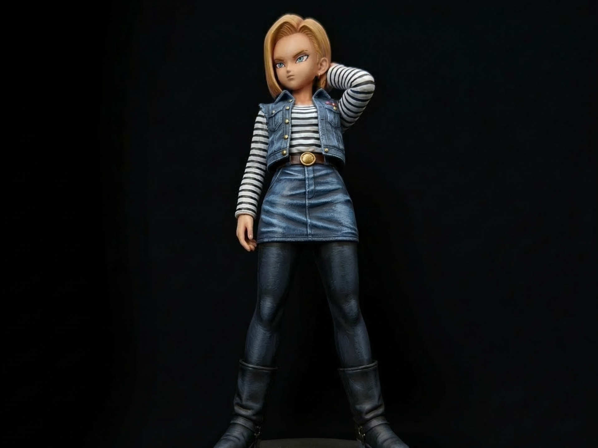 Android C18 - Dragon Ball figure