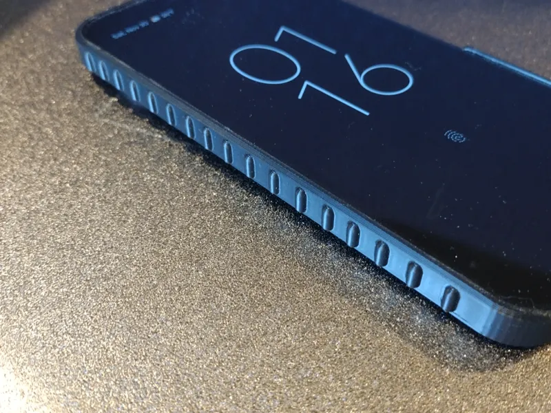 Pixel 9 Pro XL Case with extra side grip