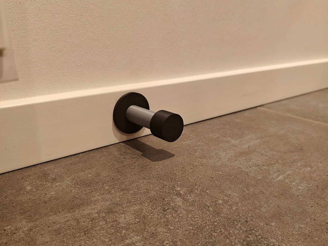 Wall/baseboard-Mounted Doorstop