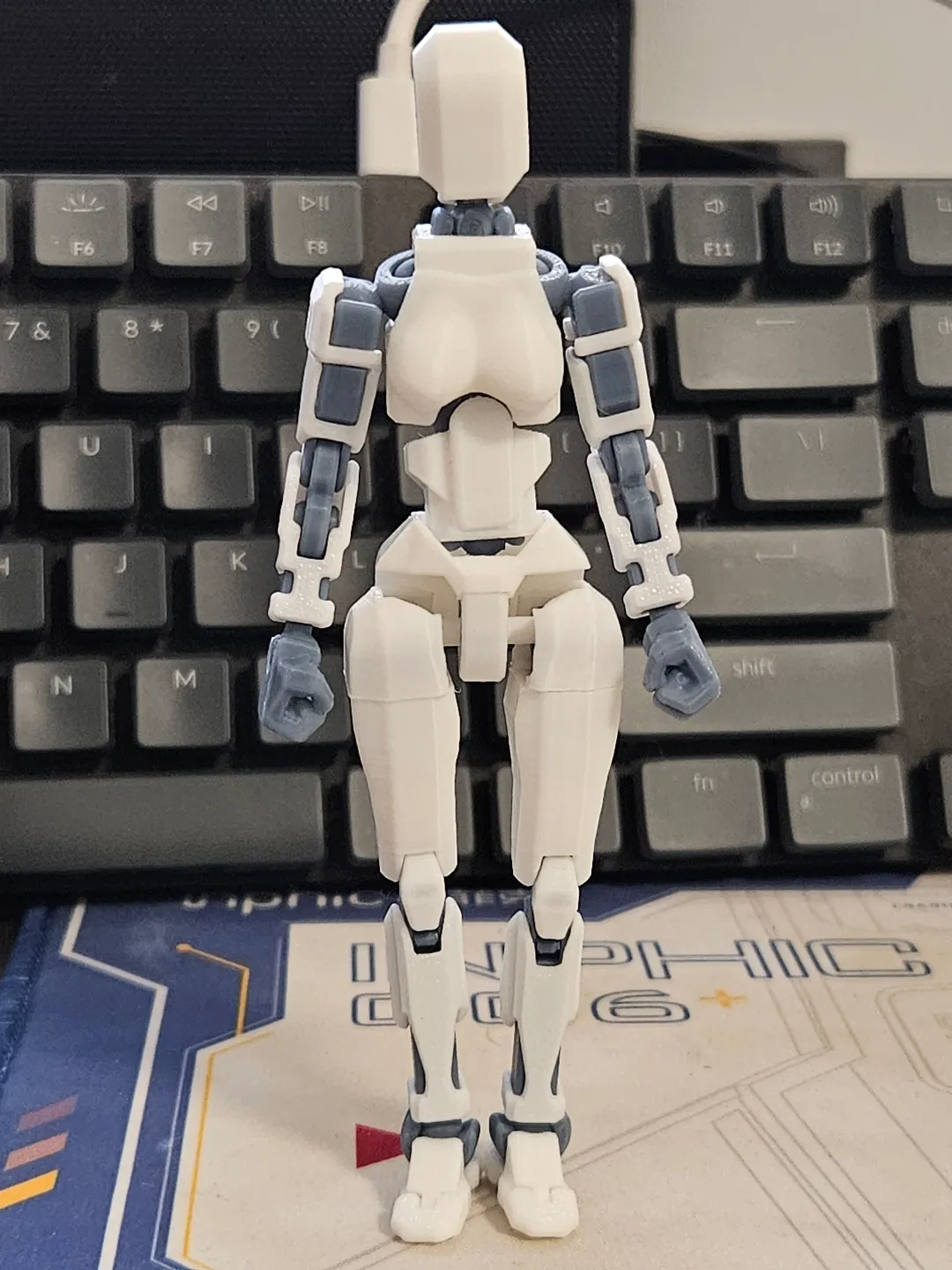 Dummy 女性护甲 v1 view 2
