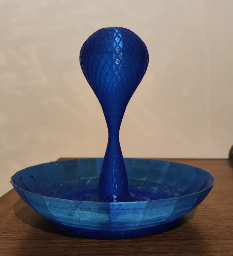 Raindrop vase