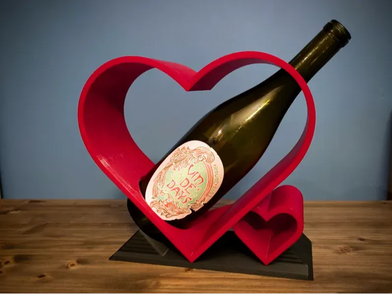 Wine Bottle Display Heart
