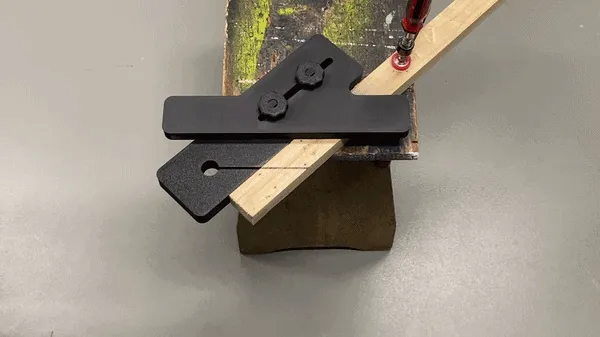Adjustable Jigsaw Cutting Guide (90° / 45°) view 3