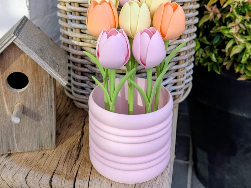 Ribbed Flowerpot