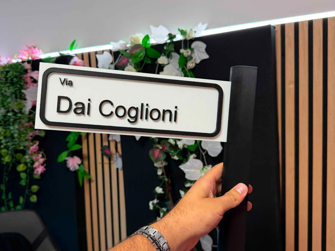 Via dai Coglioni AMS