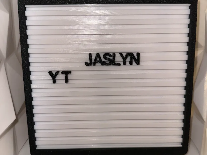 Slide-in-Letterboard