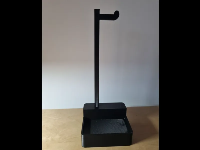 Glasses and contact lens holder