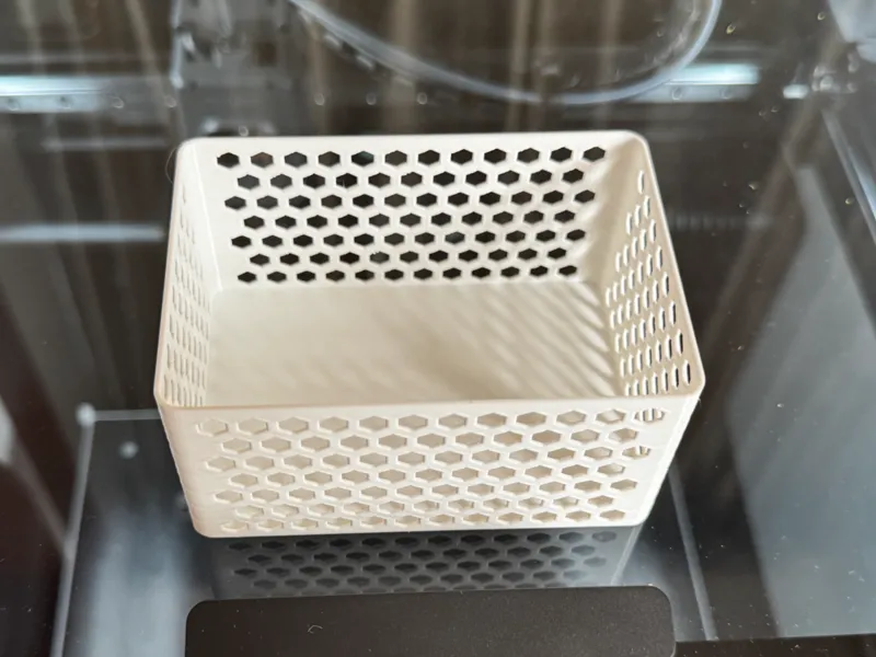 【蜂巢美学 · 极省物料】蜂窝镂空收纳盒 | 轻量化家居整理神器