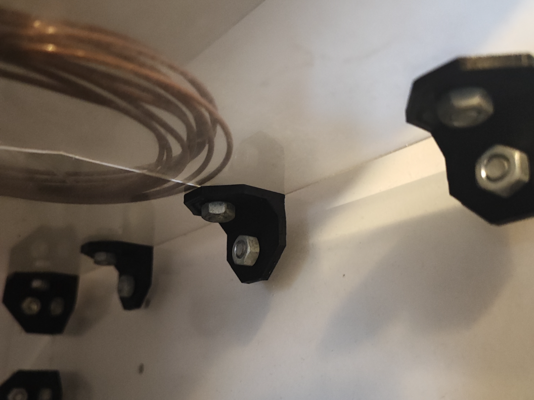 3D printer enclosure box corner
