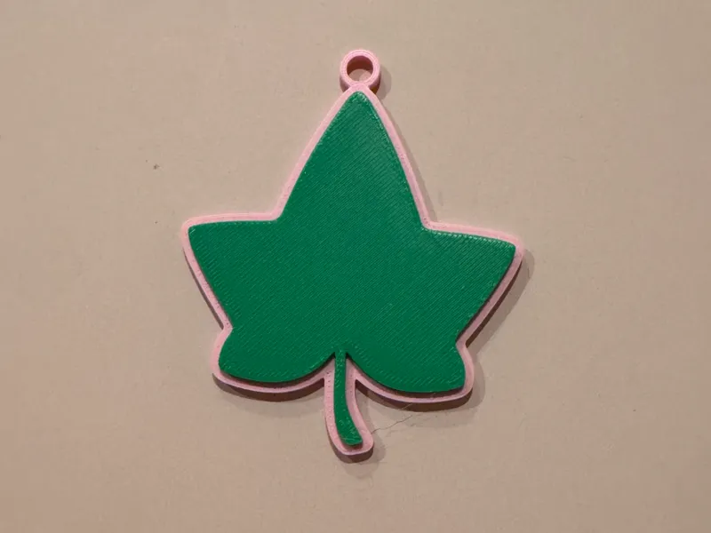 Alpha Kappa Alpha Ivy Leaf Keychain - 2 sizes