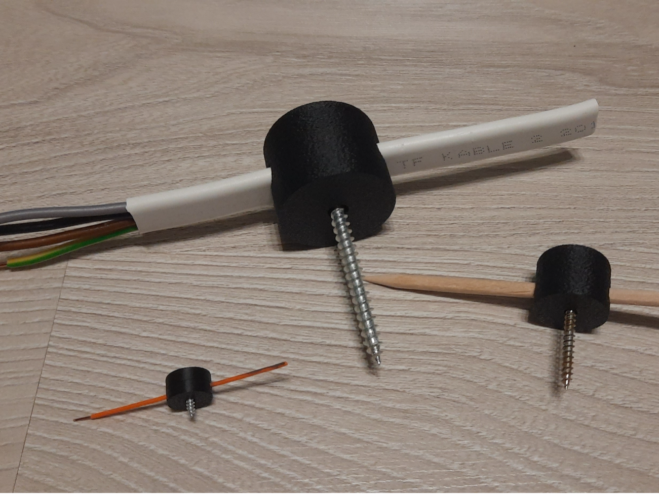 Parametric Cable Holder