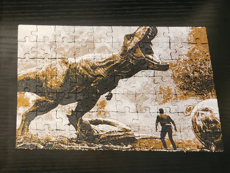 Jurassic World Puzzle w/ box