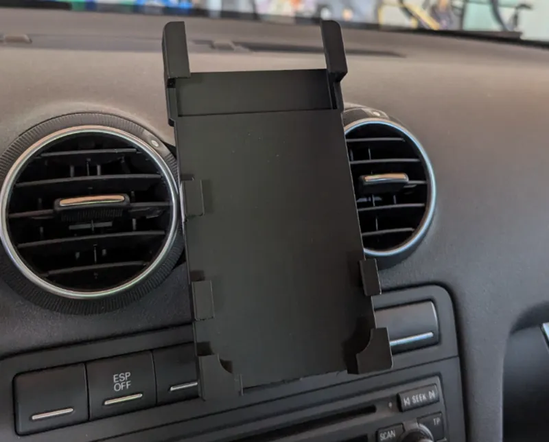Audi A3 8p phone holder for Google pixel 7