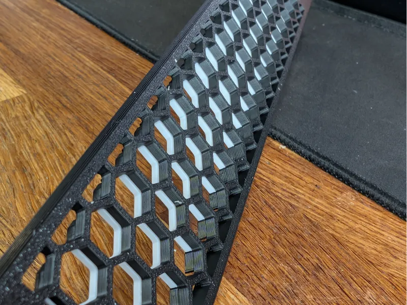 farbiger Honeycomb Einsatz für Lab Rax