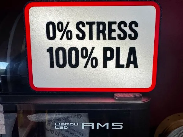 lightbox 0 stress 100%PLA