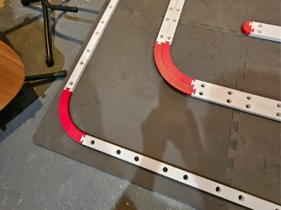 Inner sweeper for micro RC track