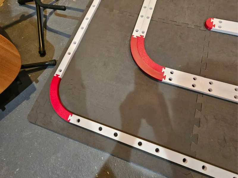 Inner sweeper for micro RC track
