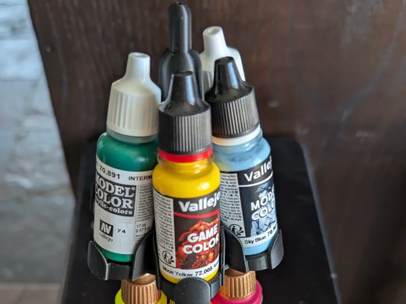 ArmyPaintStand_w_Base