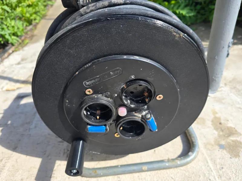 40m Cable Roll Rewinder