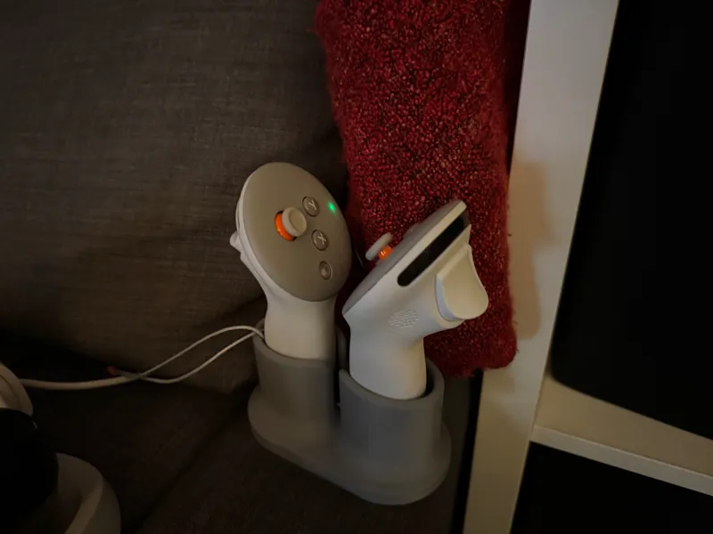 Surreal Touch controllers magnetic charging base
