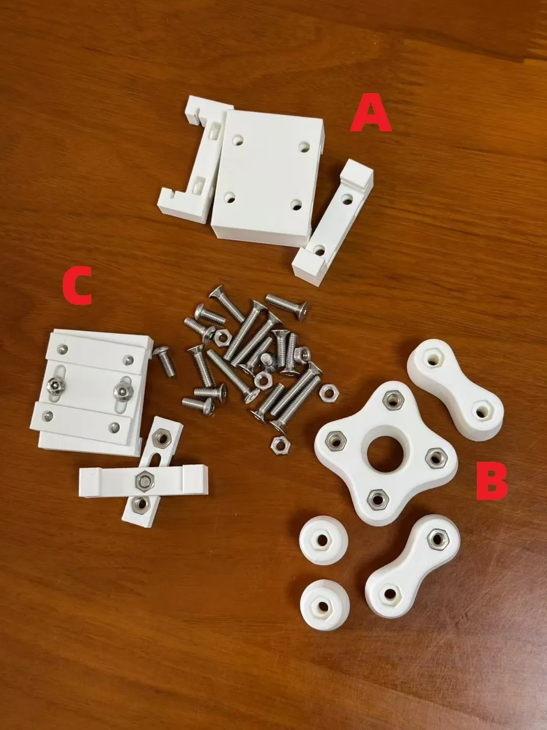 Miniatura 1 do modelo 3D 洞洞板挂墙方案（C45导轨）