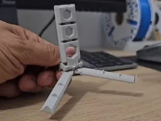 Foldable phone stand (automatic arms) view 3