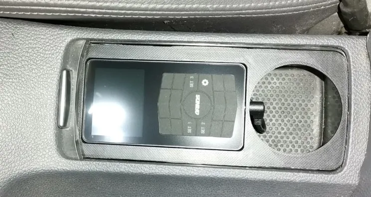 VW Golf 5 Airride Steuerung Halter 