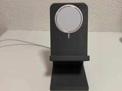Magsafe smartphone charger